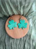 Lucky Cloves